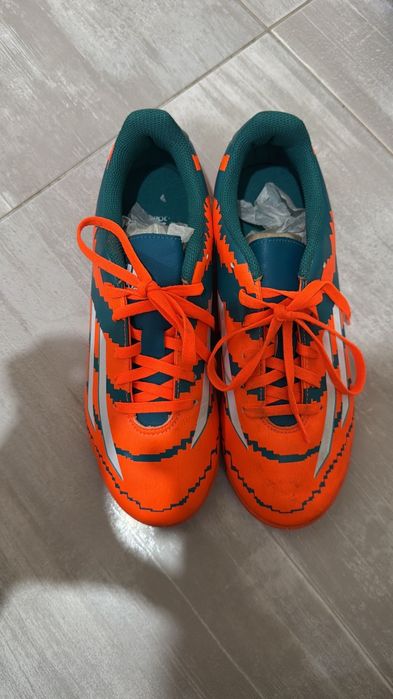 Футболни обувки.