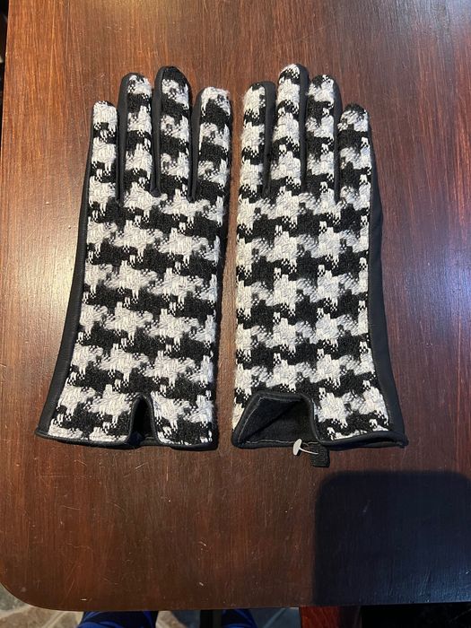 Ръкавици нови пепит