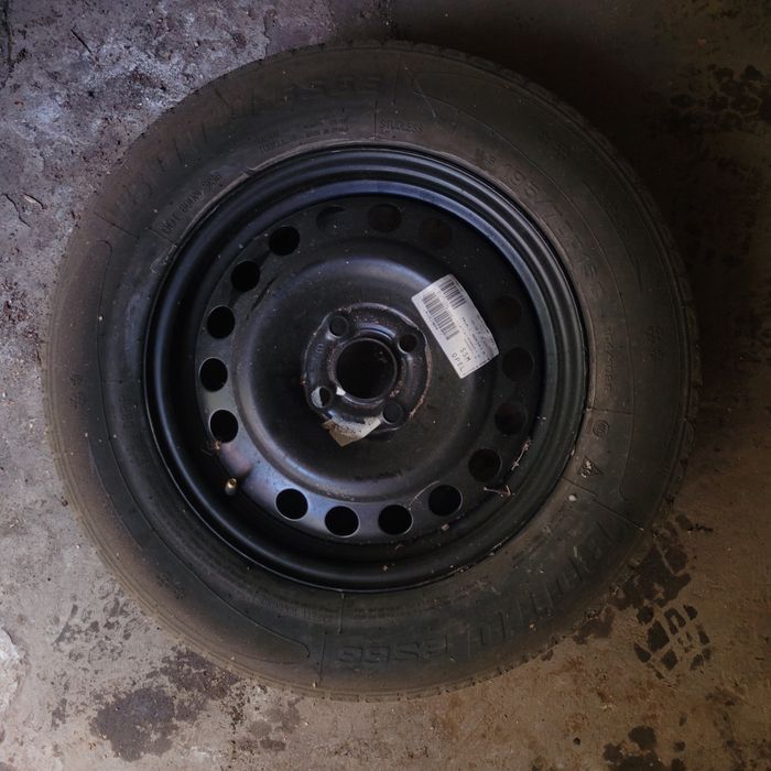 Резезвна гума 195/70 R15