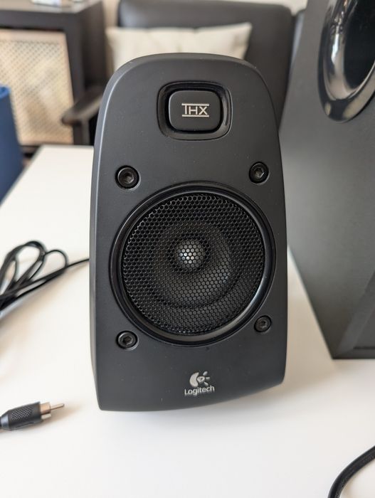 Аудио система Logitech Z623 2.1 200W RMS (400W peak)