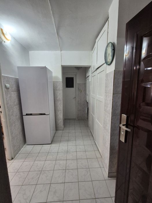 Particular ofer spre inchiriere apartament 2 camere decomandat