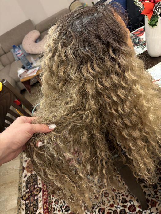 Перука от изкуствен косъм