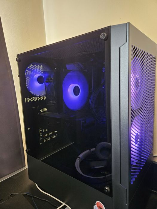 Настолен геймърски компютър