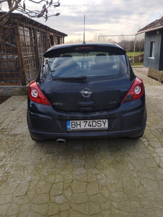 Vând Opel CORSA 1.7 diesel