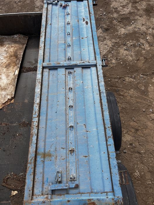 Продам борт от прицепа