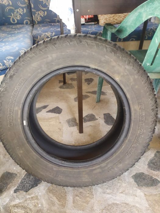 Гуми запазени 215-65-16 !