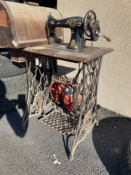 Шевна машина Singer