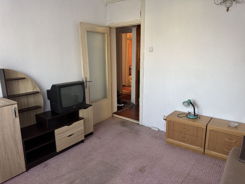Inchiriez apartament 4 camere