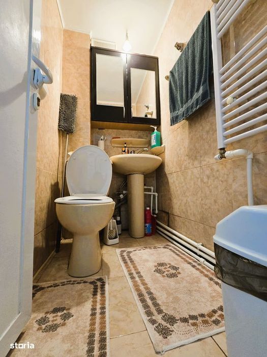 Casa Cu Etaj - Mutare Rapida- Pret Negociabil