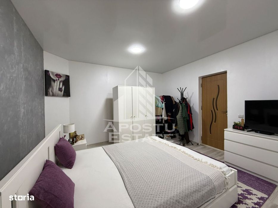 Apartament cu 2 camere si curte de vanzare in Complexul Studentesc