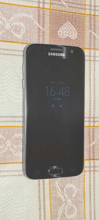 Pentru piese Samsung S7,display functional