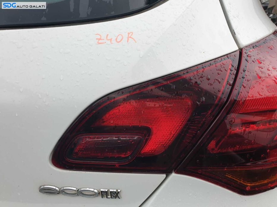 Stop Lampa Tripla Dreapta de pe Hayon Haion Portbagaj Opel Astra J Facelift Hatchback 2009 - 2016 [C7322]