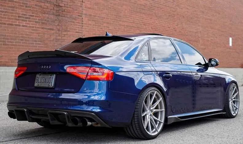 Eleron luneta model M4 compatibil cu Audi A4 B8 si B8.5(2008-2015) negru lucios