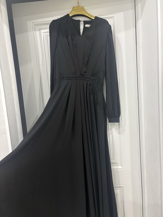 Вечерние платья