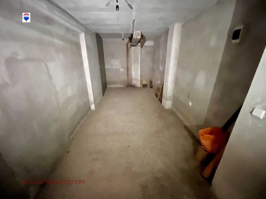 Подземен гараж в центъра на гр. Русе