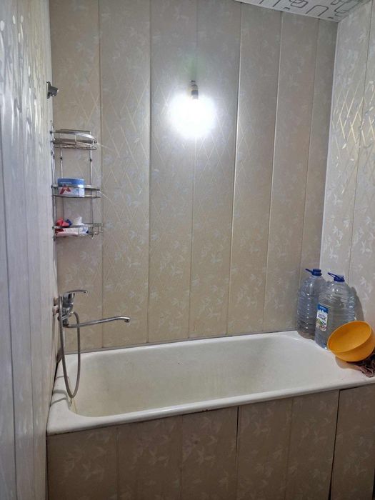 Olmaliq kvartira sotiladi.