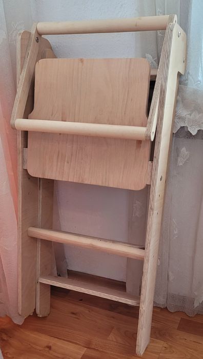 Сгъваема помощна кула Монтесори