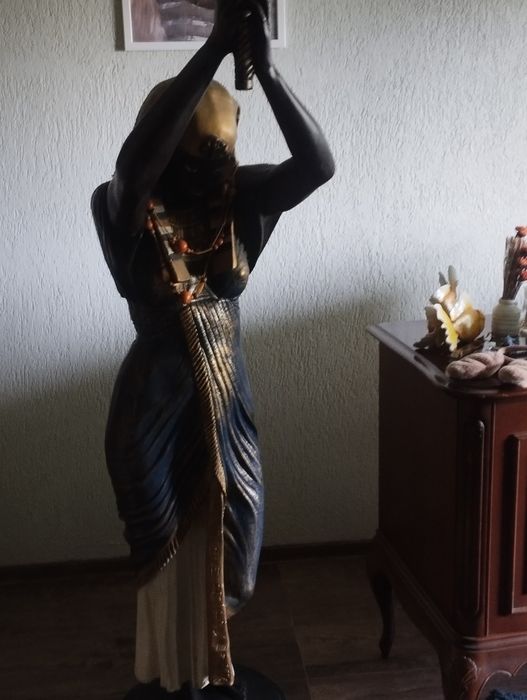 Statueta veioza aprox 1.80 m