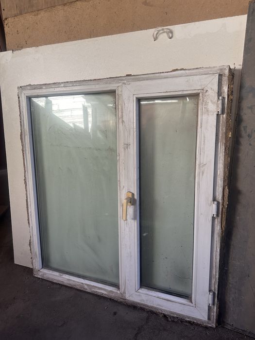 Продам пластиковое окно