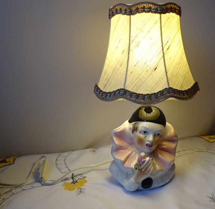 Арлекин настолна лампа - Винтидж дизайн