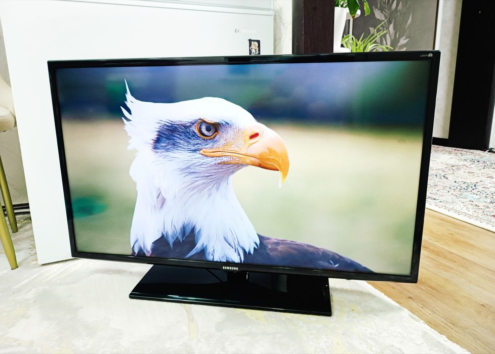 ТЕЛЕВИЗОР Samsung 40" 102 см.