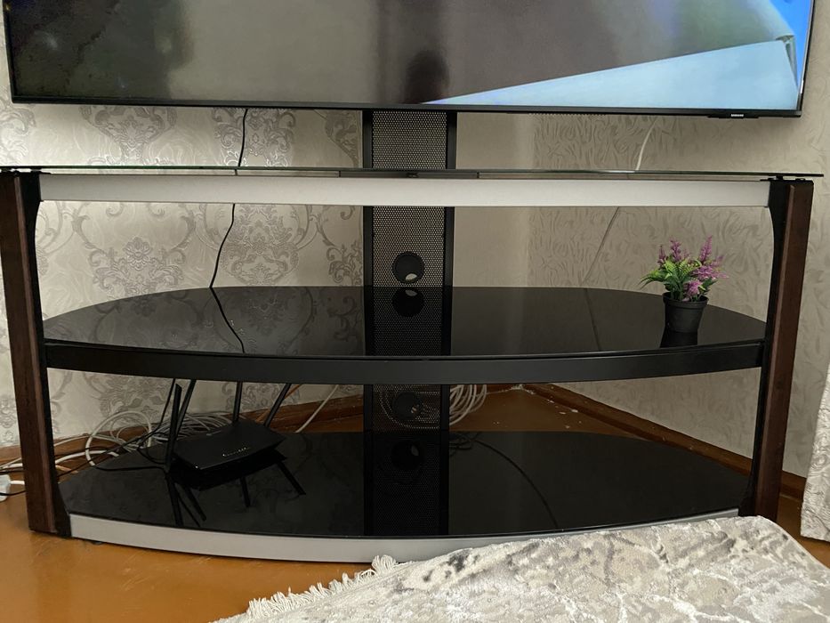 подставка с кронштейном для телевизора новый