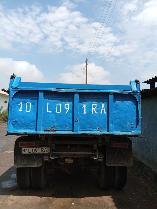 Zil 4502 sotiladi