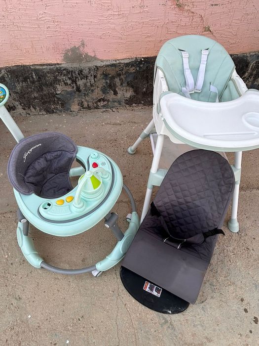 Ходунок, шезлонг, стульчик для кормления