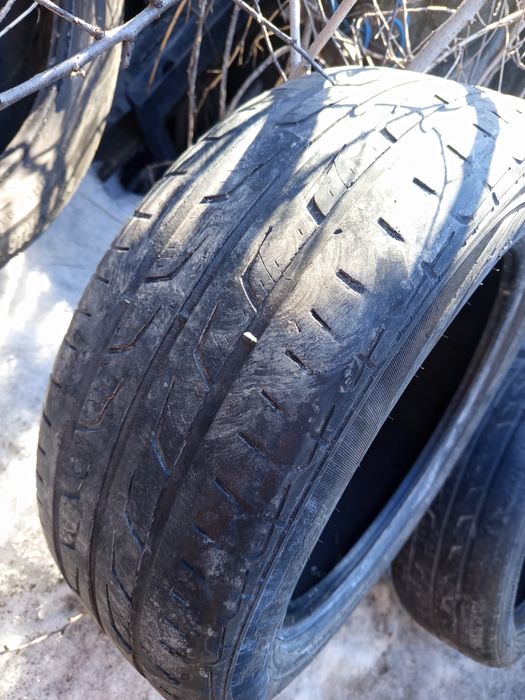 205/55/16 резина бу. На одном балоне есть шишка