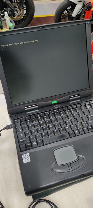 Ретро ноутбук Rover Explorer KT5