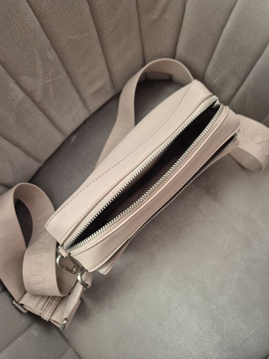 Чанта Calvin Klein