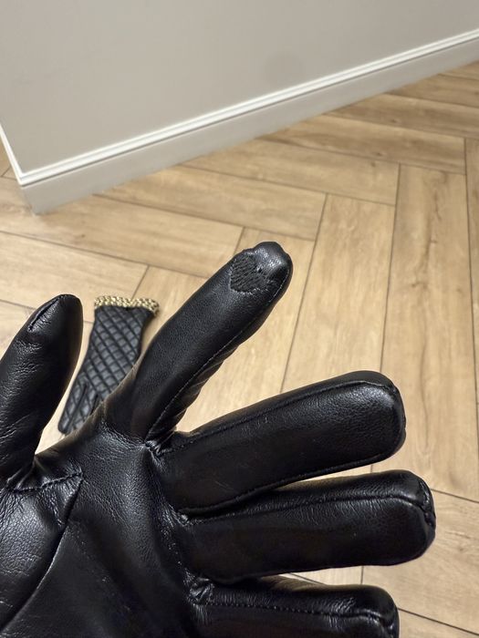 Перчатки кожаные Шанель