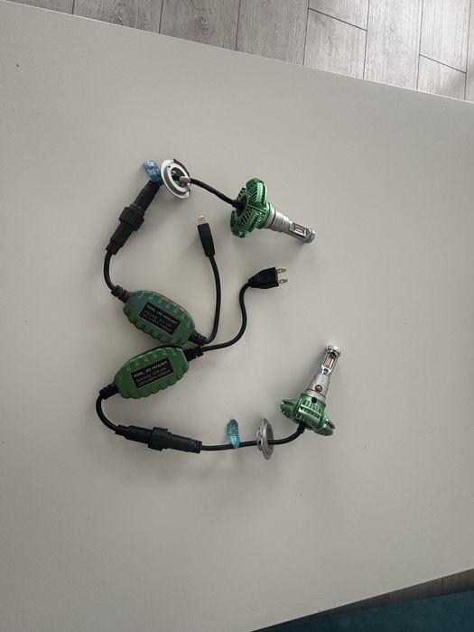 Set becuri cu led si balast 32v 6000Lm