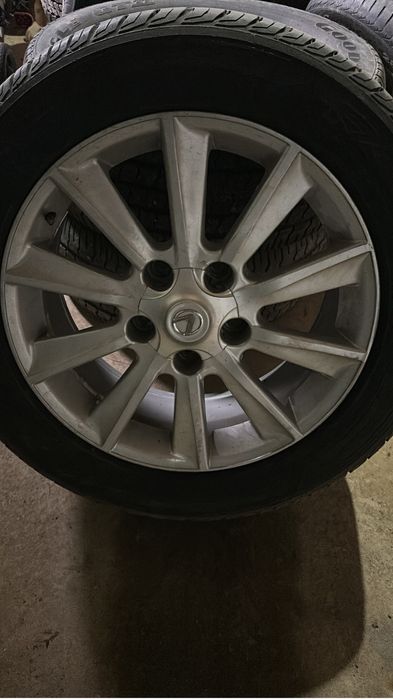 R20 на Лексус 570
