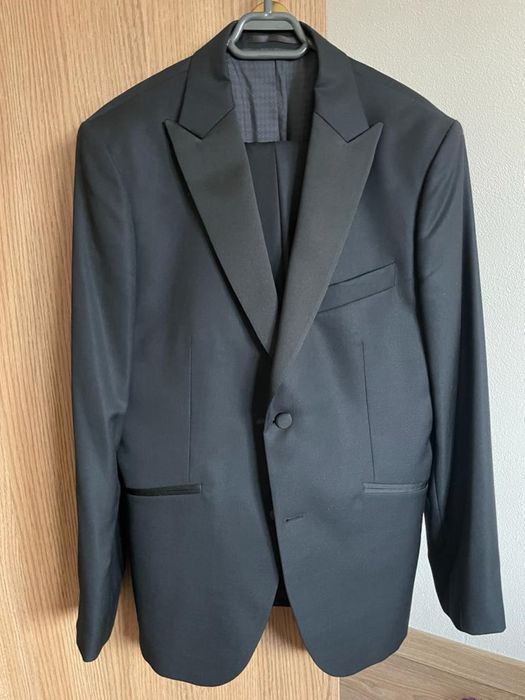 Costum ceremonie barbati