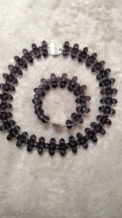 Colier și brățară