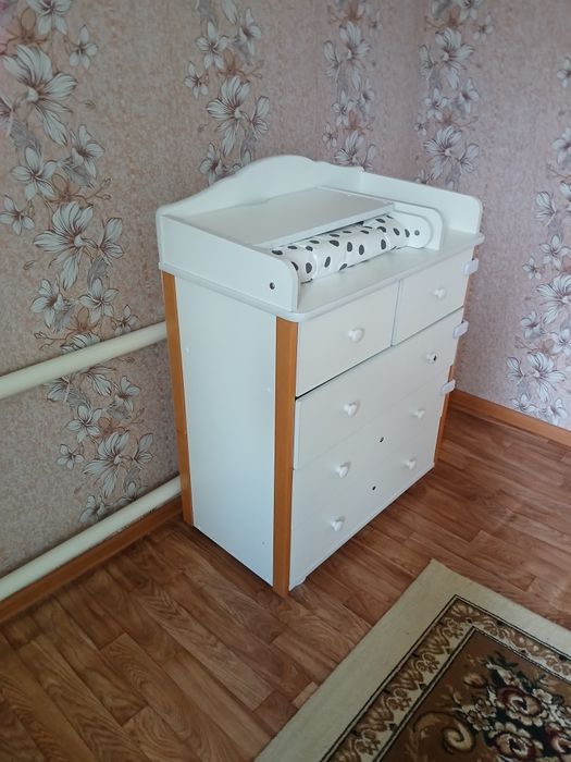Пеленальный столик