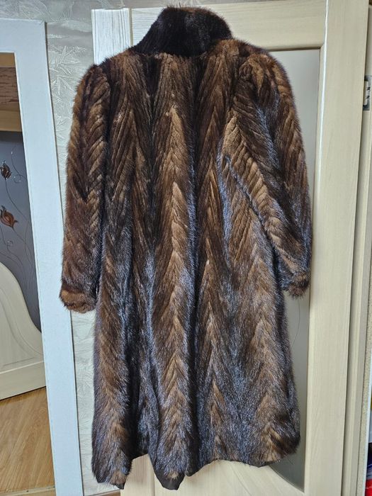 Продам норковую шубу