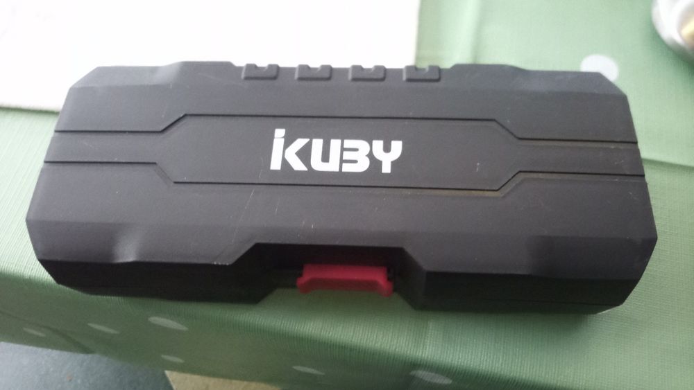 Акумулаторна отвертка, презареждаема,, сменяема батерия