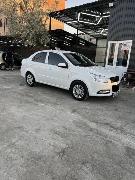 Nexia 3 aftamat karopka sotiladi