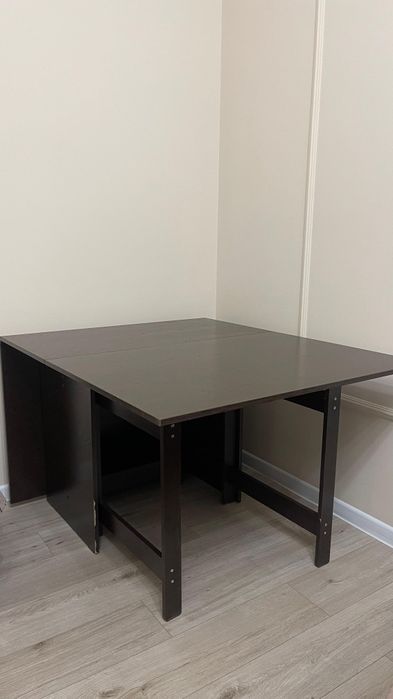 Стол для гостей 3 метр