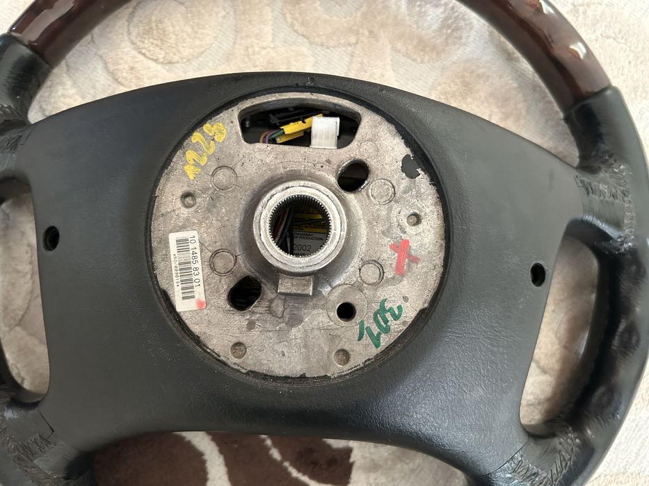 Продам руль  е39