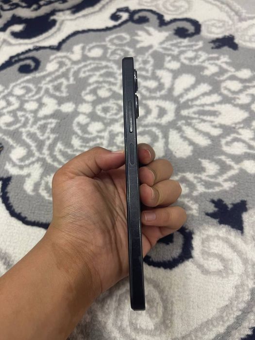 Telefon sotiladi 10 oy boldi arzon