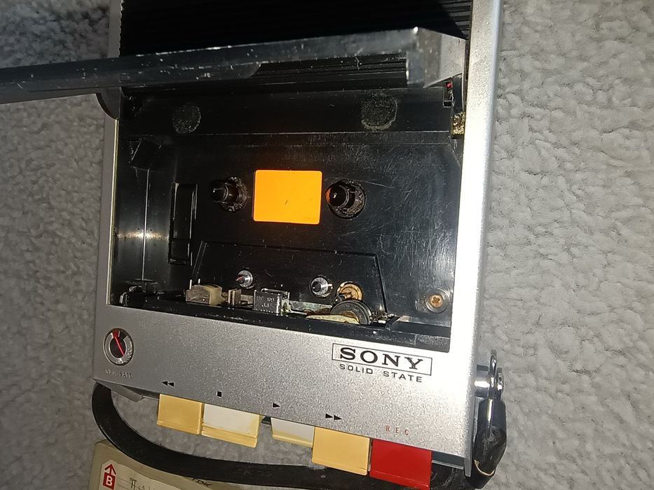 Casetofon portabil walkman sony tc-100A