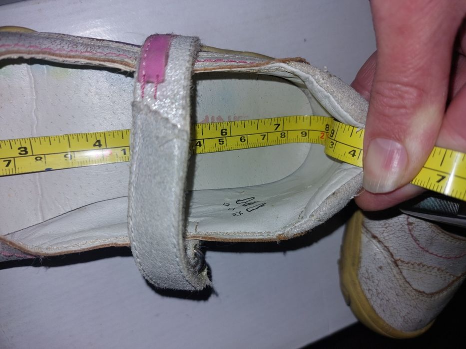 Pantofi 28 si 29 din piele naturala, fete - UTILIZATI