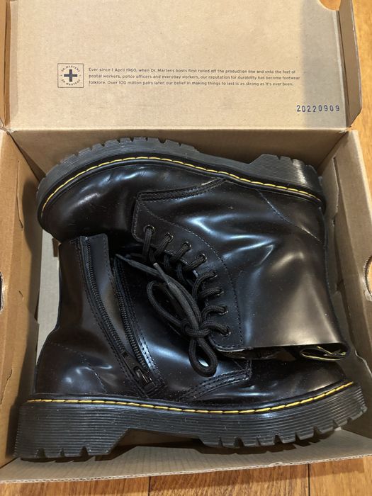 Dr.Martens детски боти