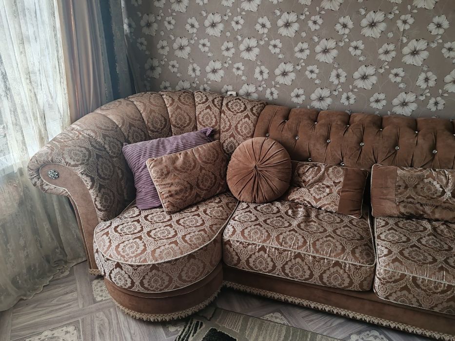 Продам диван 65000