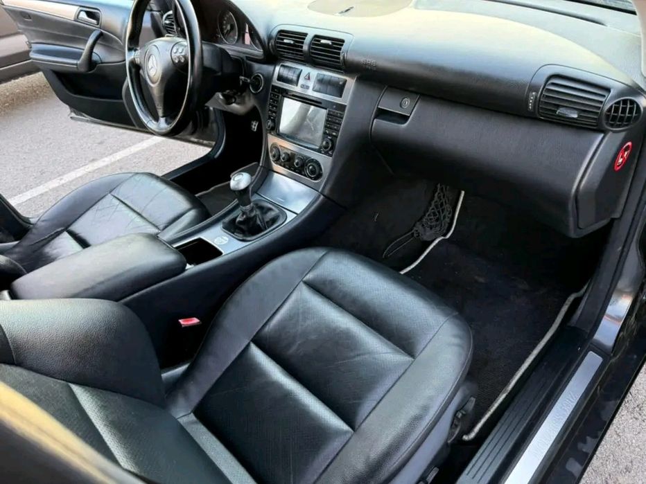 Mercedes C-klass W203