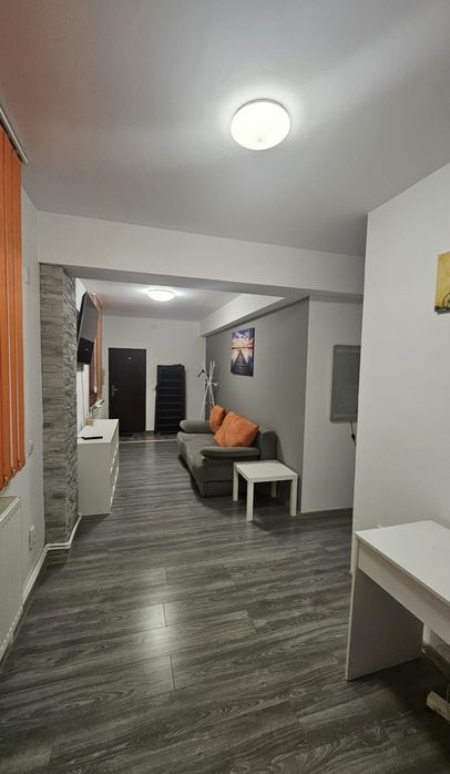 Inchiriez apartament 2 camere