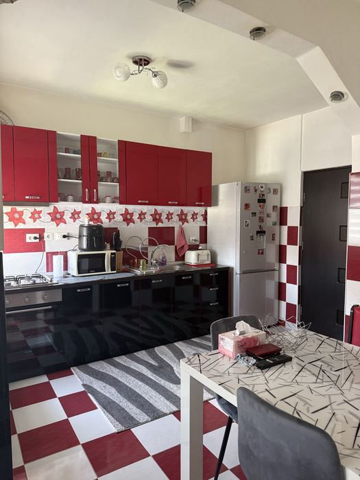 Vand apartament zona Ostroveni
